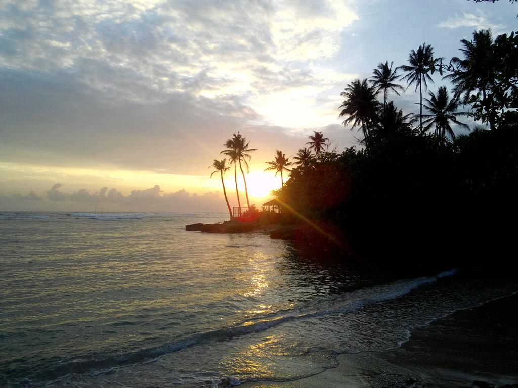 Sayuri Beach Hotel ماتارا المظهر الخارجي الصورة